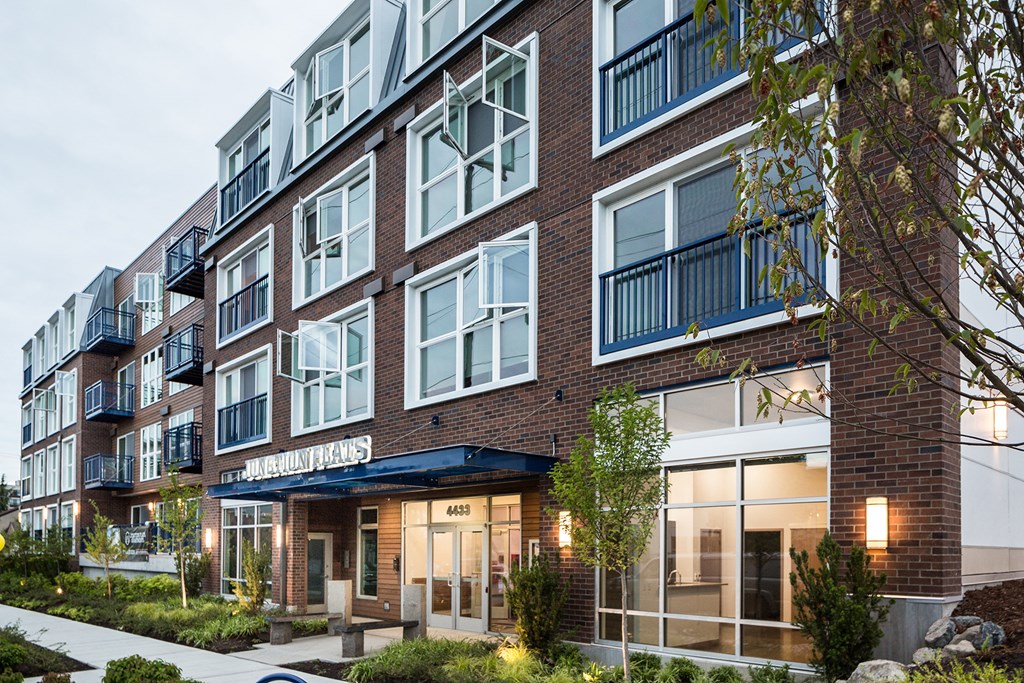 Junction Flats & Landing Apartments Exterior Building