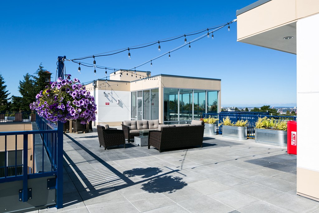 Junction Flats & Landing Apartments Exterior Rooftop Deck