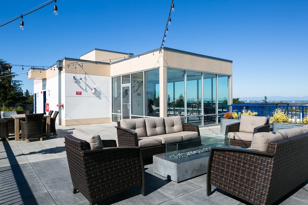 Junction Flats & Landing Apartments Exterior Rooftop Deck