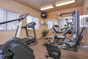 Meadow Brook Place Fitness Center Meadow Brook Place Fitness Center - Photo Gallery 5