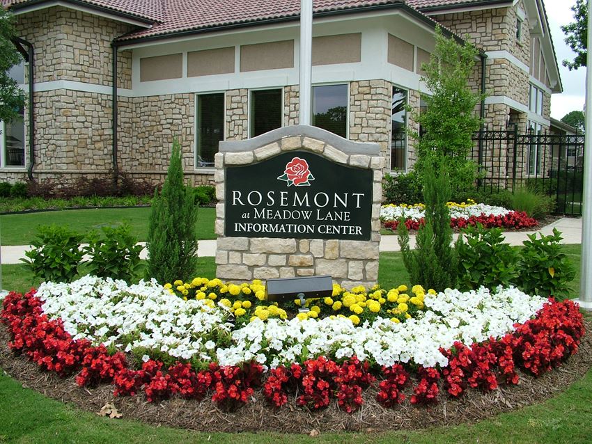 Rosemont at Meadow Lane Apartments Exterior Monument Sign and Flowers - Photo Gallery 1