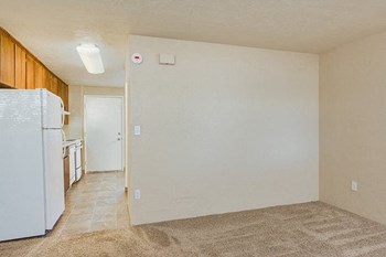 2610 SW Western Boulevard Studio-2 Beds Apartment for Rent - Photo Gallery 14