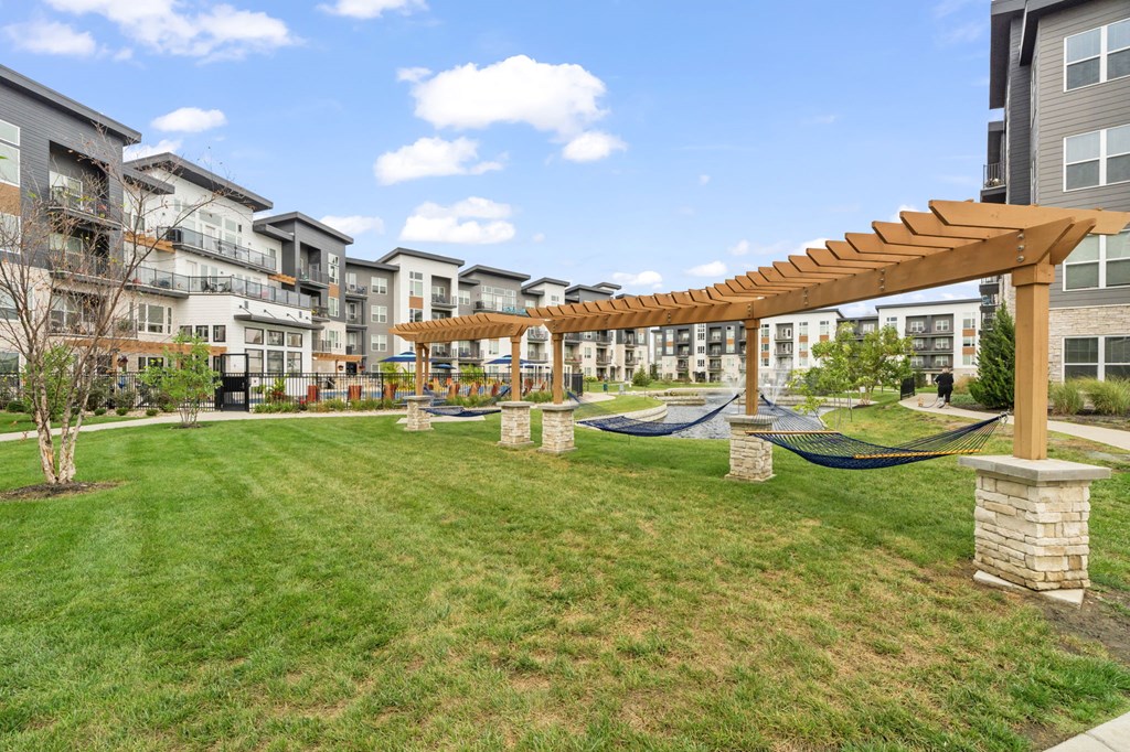 The Donovan Apartments in Lee's Summit, Missouri Hammock Area