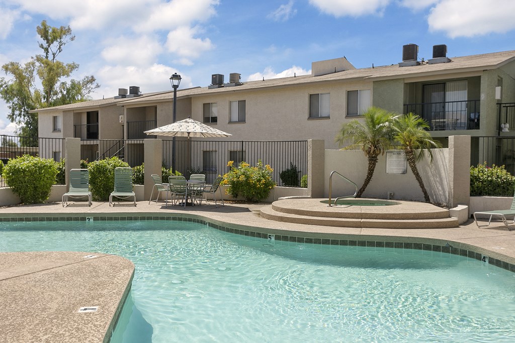 Palm Crest at Station 40 pool