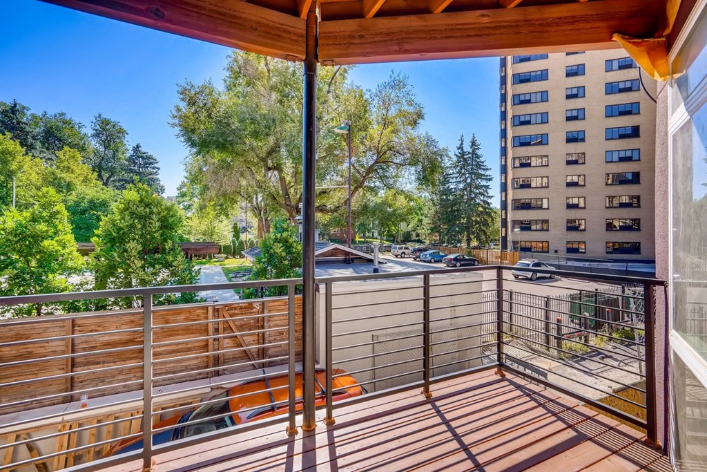 Satori Apartments Balcony