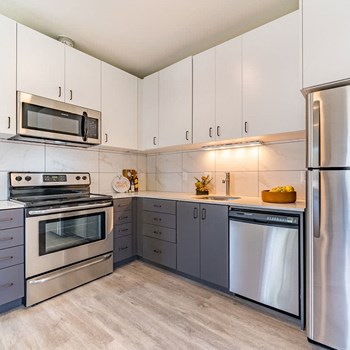 Franklin Flats Apartments Model Kitchen 5166 SE Division Street Studio-2 Beds Apartment for Rent - Photo Gallery 4