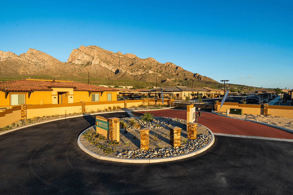 Linda Vista Luxury Rentals in Oro Valley, Arizona Exterior
