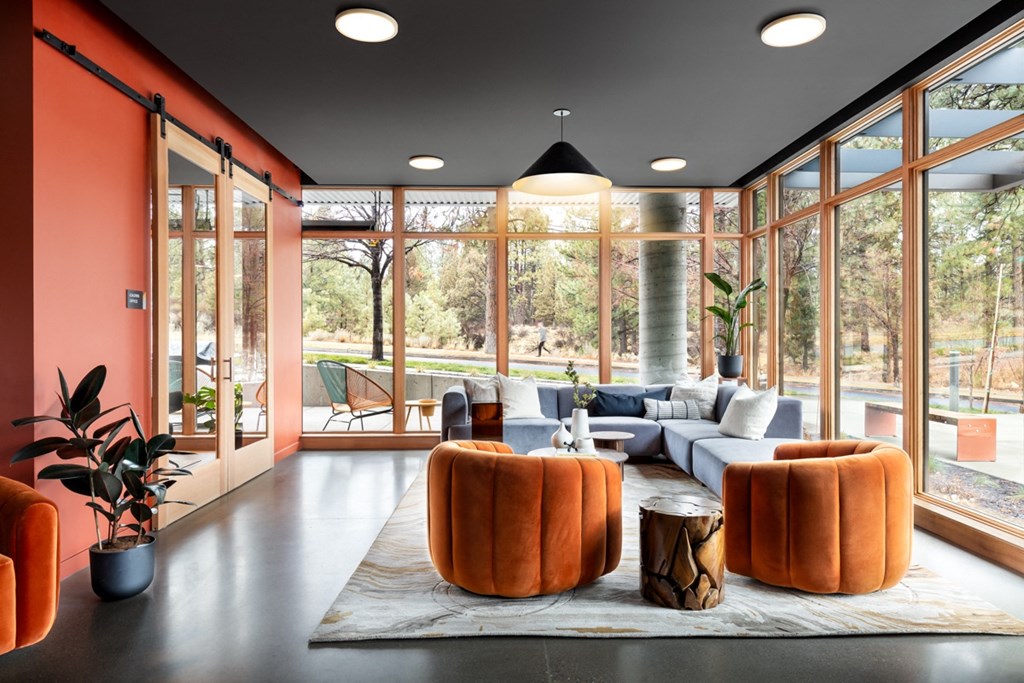 Strata_Bend_OR_Amenities_lobby