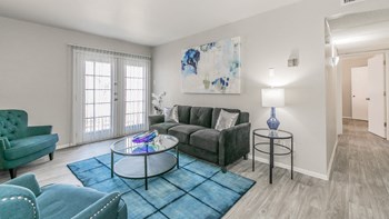 The Anderson Model Living Room - Photo Gallery 4