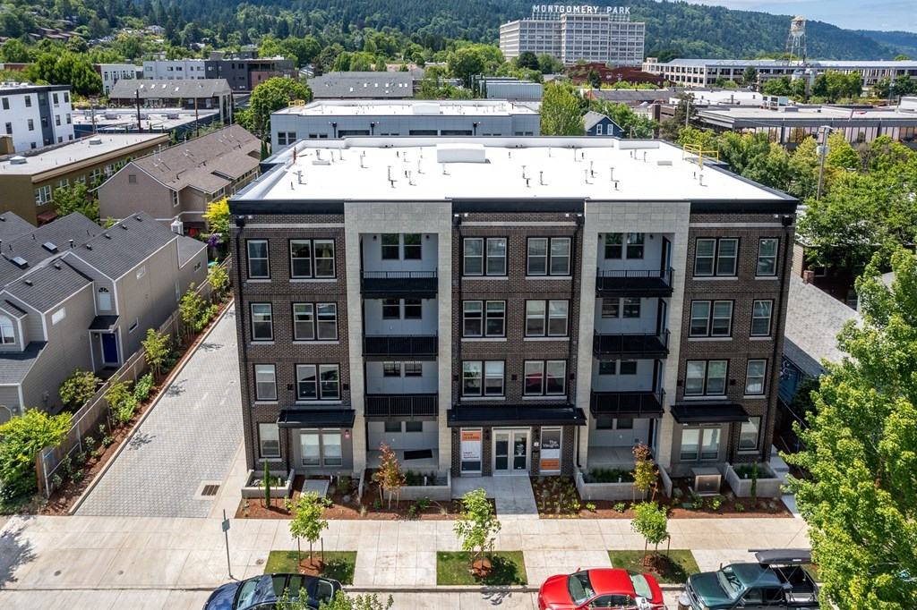 The Vaughn Apartments in Portland, Oregon Exterior