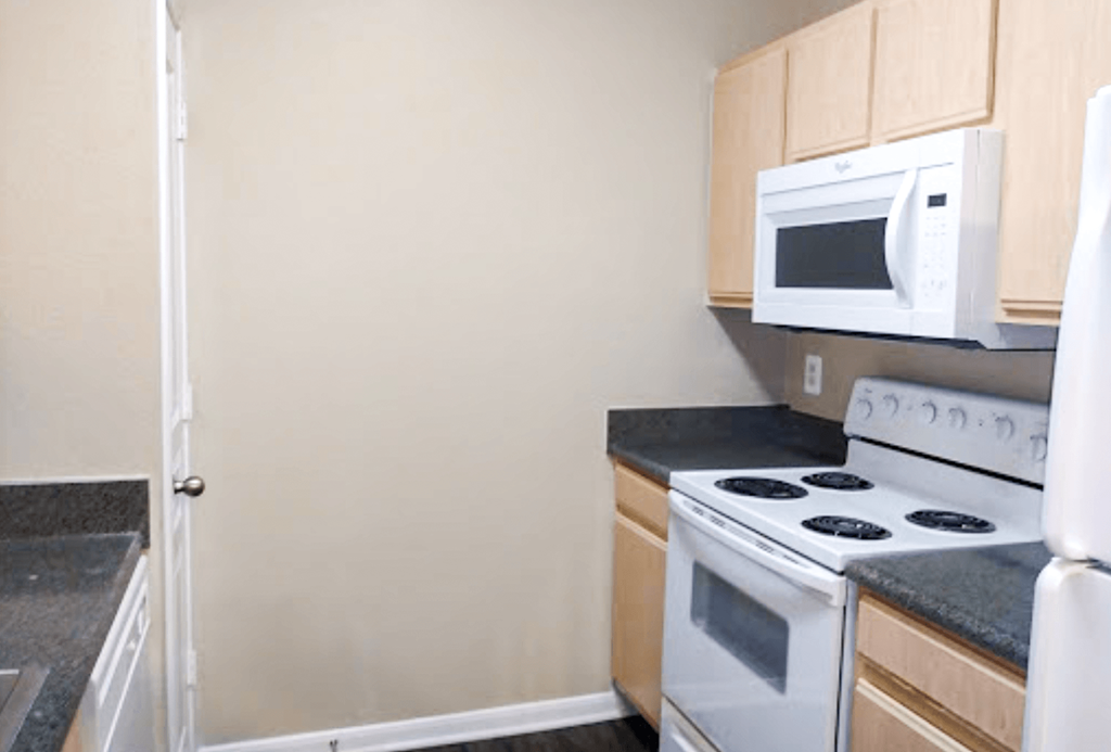 Tigoni Villas Apartments, 1527 W. Sunshine Drive, San Antonio, TX