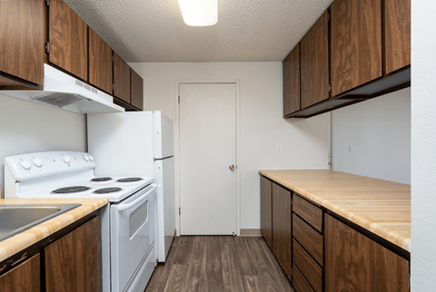 Towers Apartments Kitchen