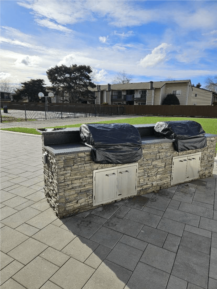 Ventana Apartment grills