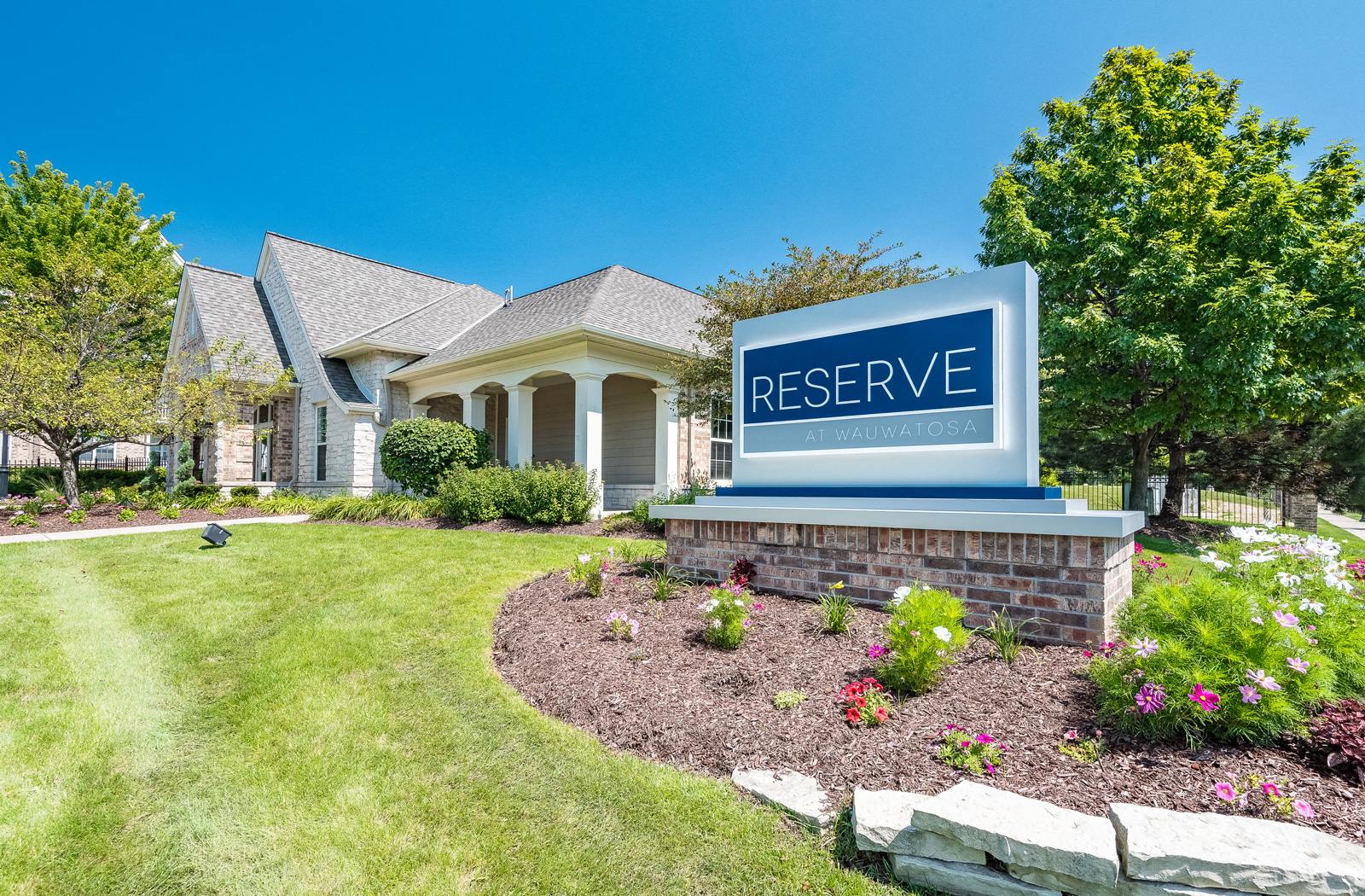 reserve at the preserve apartments sign in front of leasing office