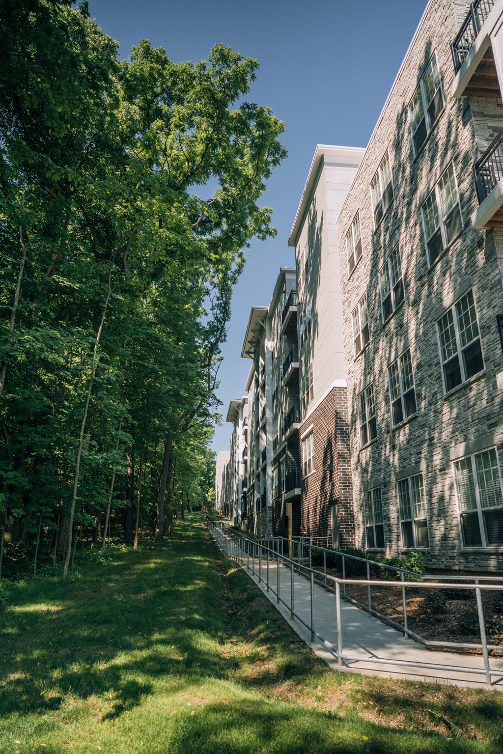Street view of Brookfield Reserve apartments in Brookfield, WI