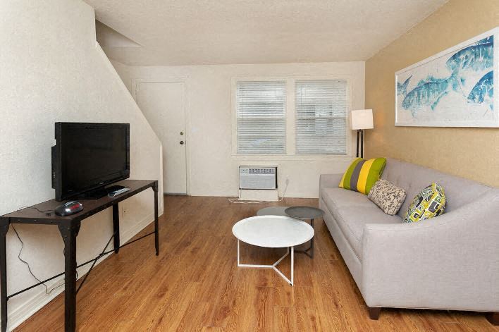 1408 N. Orange Ave. Studio-3 Beds Apartment for Rent - Photo Gallery 1