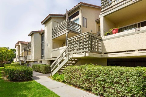 1 1-2 Beds Apartment for Rent