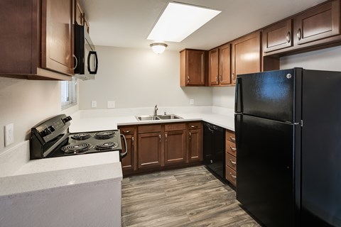 525 E Camden Ave 1-2 Beds Apartment for Rent