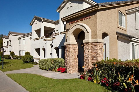 The exterior of the leasing office at Elan Riverwalk.