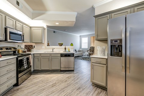 8008 Balasands Blvd 2 Beds Apartment for Rent