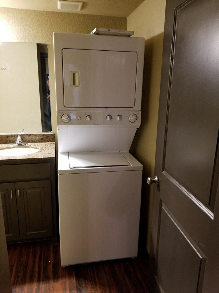 Laundry Center at The Talon, Denton, TX