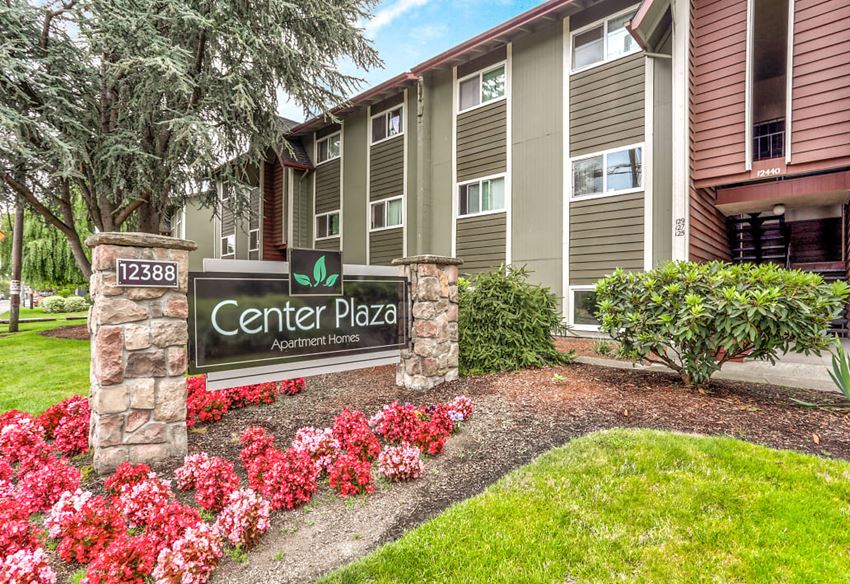 Center Plaza Beaverton Oregon Apartments - Monument Sign - Photo Gallery 1