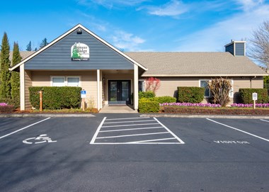 Pioneer Ridge Oregon City Apartments - Clubhouse