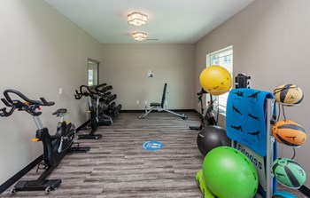 1150 SE Olson Drive 1-3 Beds Apartment for Rent - Photo Gallery 6