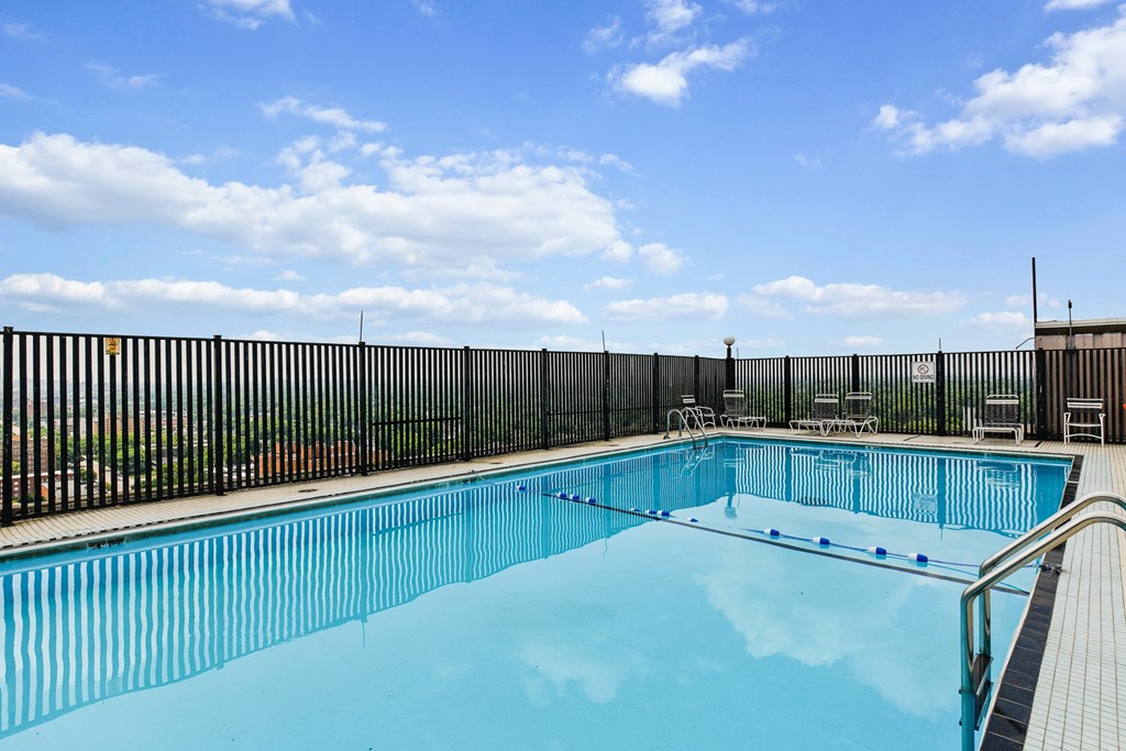 Sparking swimming pool on the roof at CityView on Meridian, Indianapolis, IN,46208