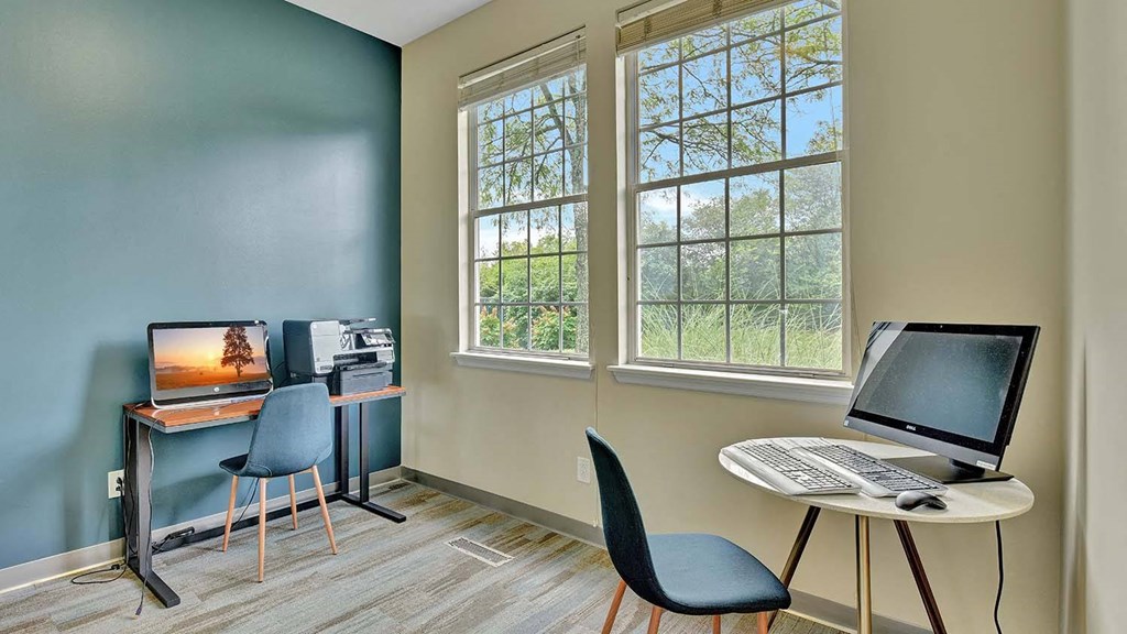 workat Patchen Oaks Apartments, Kentucky