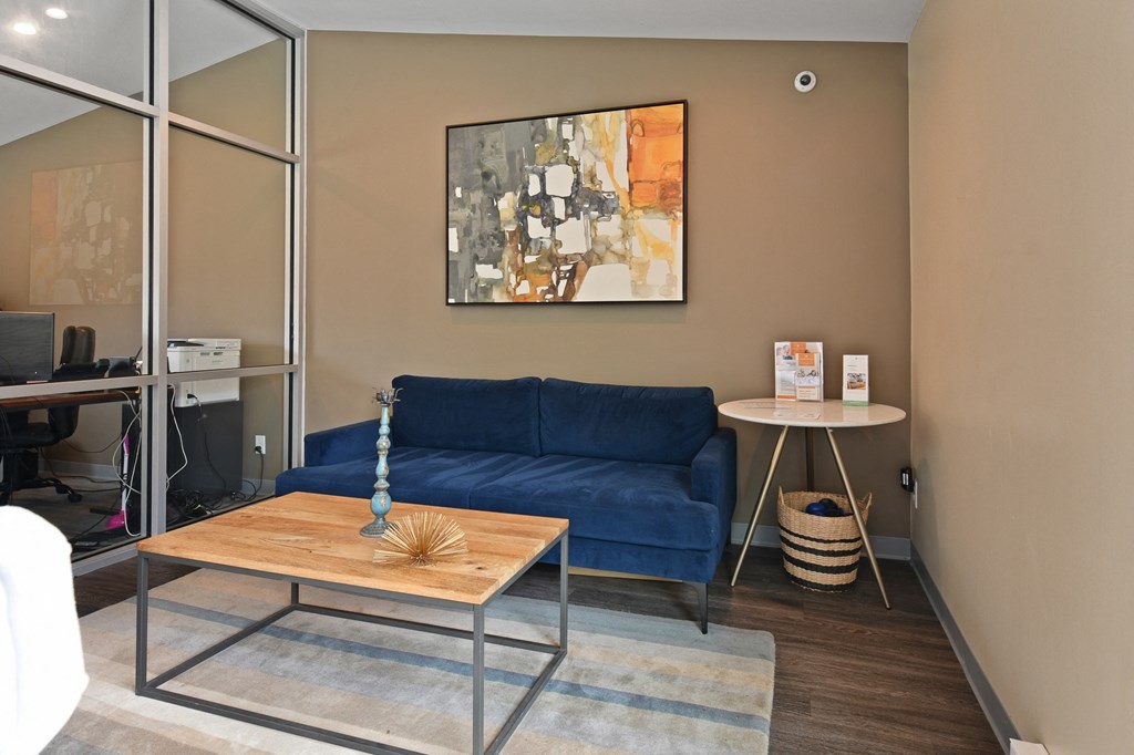 Clubhouse sitting area at Heritage Hill Estates Apartments, Cincinnati, Ohio 45227