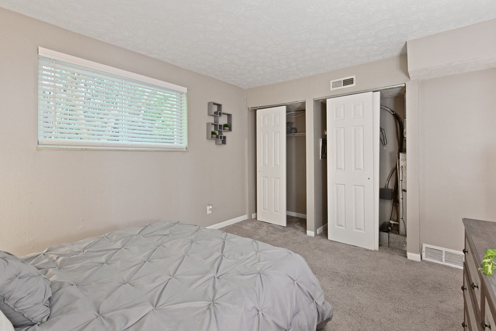 Double closets for extra storage space at Heritage Hill Estates Apartments, Cincinnati, Ohio 45227