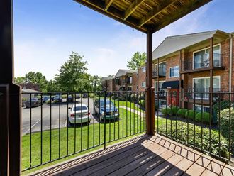 8288 Wooster Pike 1-2 Beds Apartment for Rent - Photo Gallery 2
