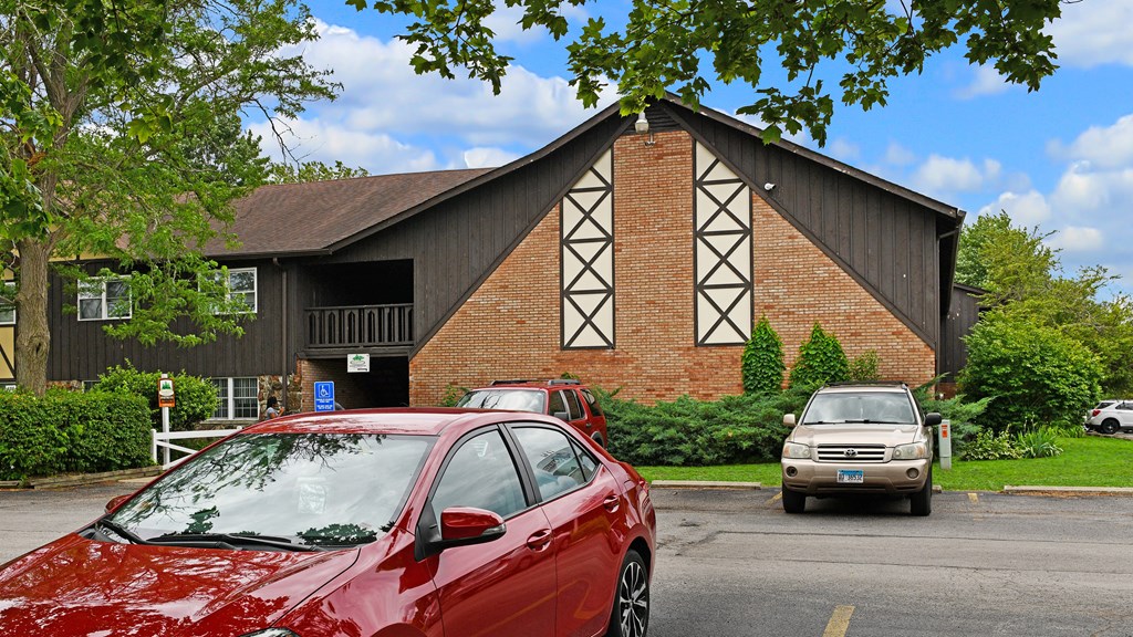 Reserved Resident Parking at Sherwood Forest Apartment Homes, Kankakee, 60901