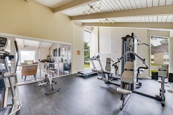 State Of The Art Fitness Center State Of The Art Fitness Center at Autumn Springs Apartments, Columbus, Ohio - Photo Gallery 6