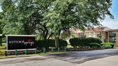 5500 Floral Cir S 1-2 Beds Apartment for Rent - Photo Gallery 1