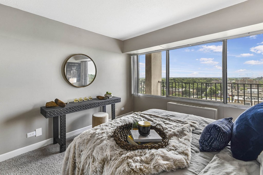 Live in Cozy Bedrooms at CityView on Meridian, Indianapolis, IN,46208