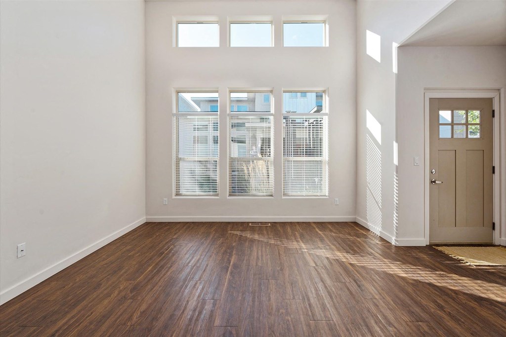 Hardwood Flooring at Verraso Village Townhomes, Idaho