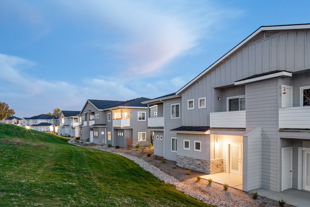 Exterior View at Southside Townhomes, Nampa, ID, 83686