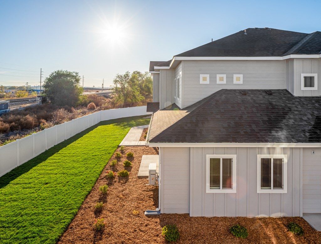 Road side building view at Southside Townhomes, Nampa, Idaho
