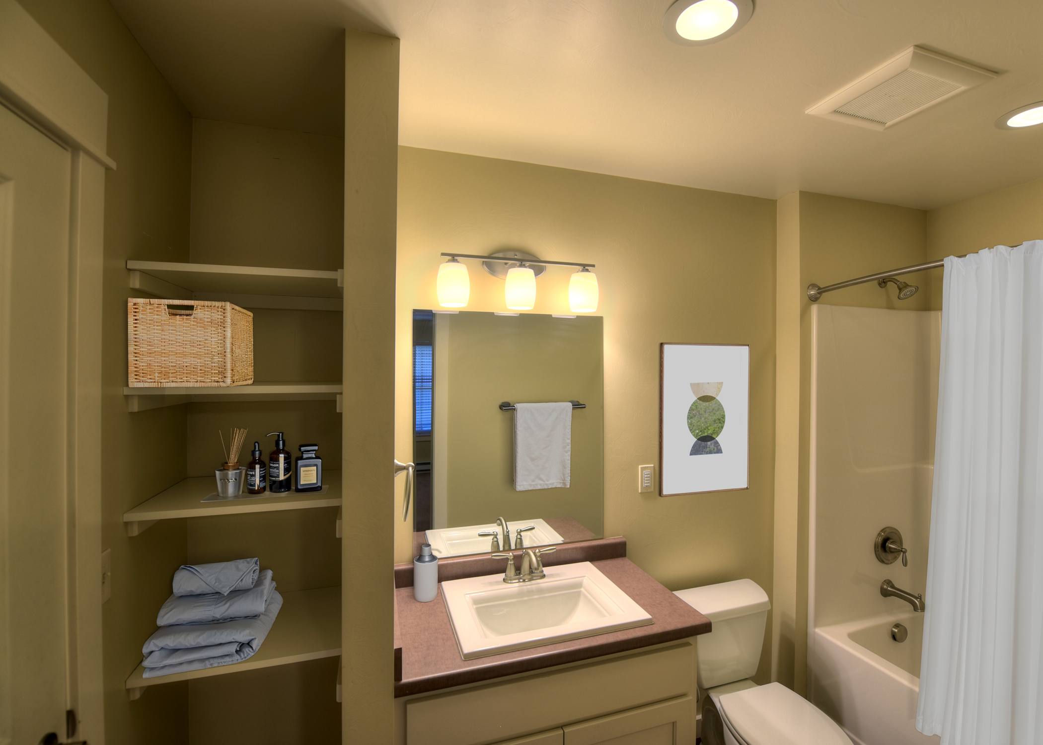 Saddleview Apartment Homes