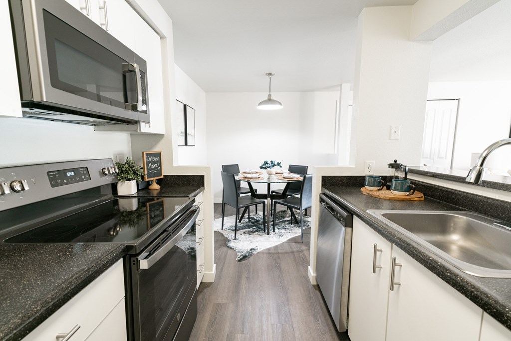 Edgewater Apartments Boise - Old