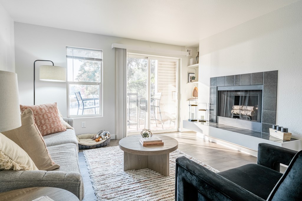 Edgewater Apartments Boise - Old