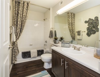 Luxurious Bathroom at The Village at Westmeadow, Colorado Springs - Photo Gallery 9