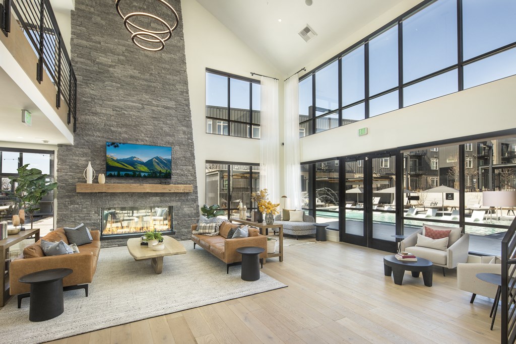 Clovis Point is a similar property to The Lofts At Highlands located in Longmont