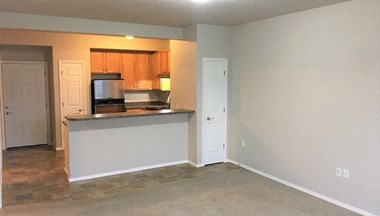 155 N California St Studio-3 Beds Apartment for Rent - Photo Gallery 1