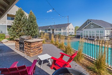 Poolside Grill Station at The Village at Westmeadow, Colorado Springs, CO, 80906 - Photo Gallery 3