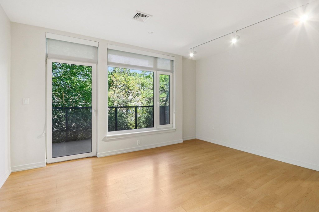 Bedroom with patio at Park77 Apartments, Massachusetts, 02138