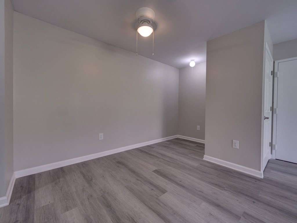 Empty Bedroom at Highland Club Apartments, Watervliet, NY 12189