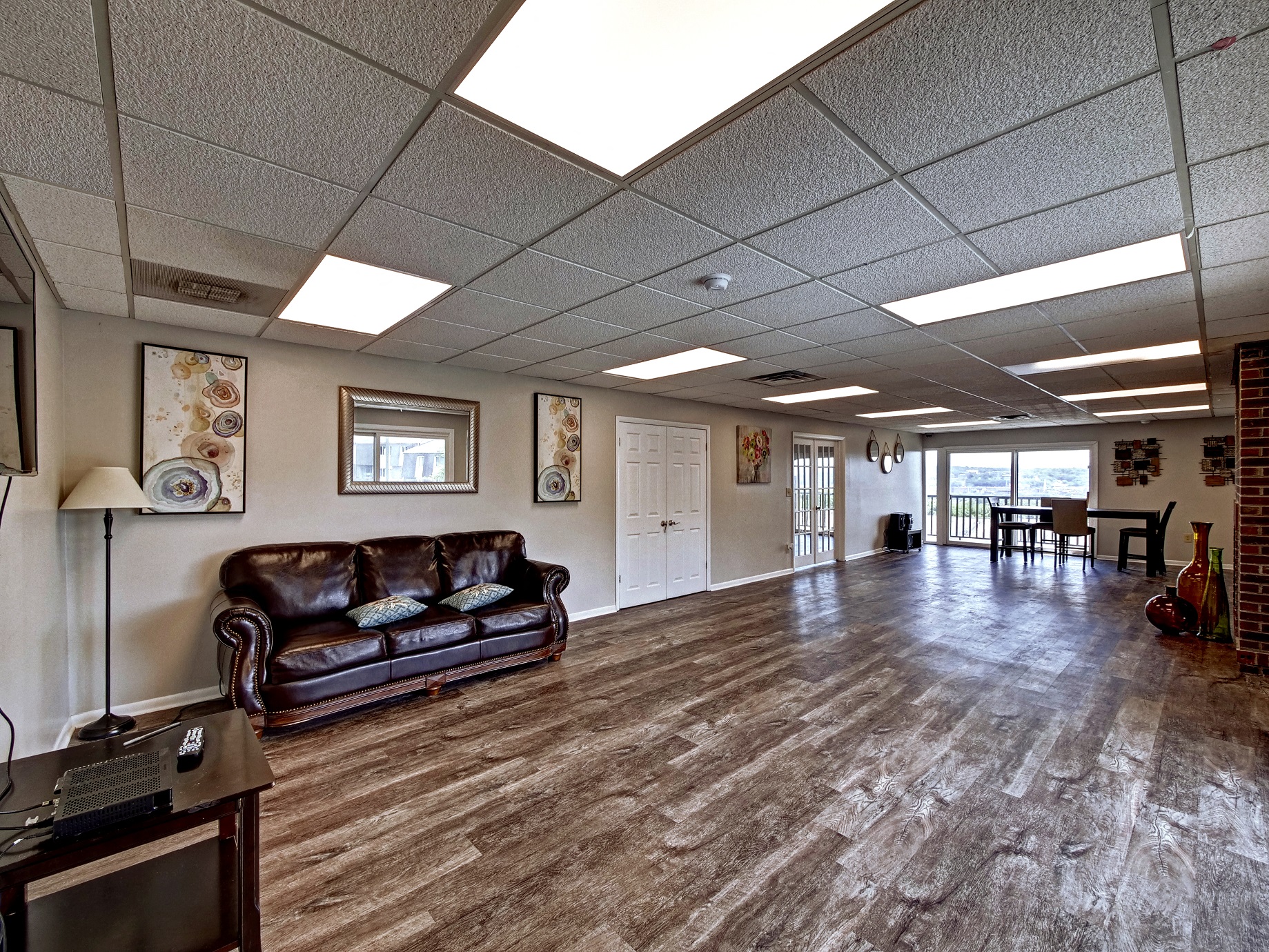 Spacious Clubhouse Area at Highland Club Apartments, Watervliet, NY, 12189